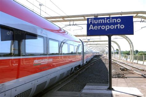 Ferrovie It Partiti I Nuovi Servizi Frecciarossa Per L Aeroporto Di