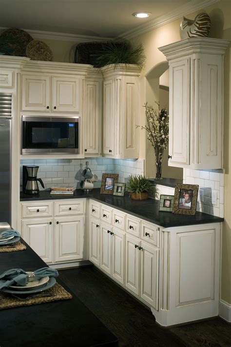 Antique White Kitchen Cabinets With Black Granite Countertops – Juameno.com