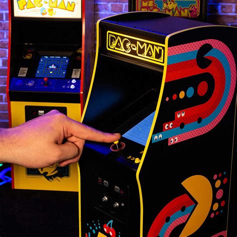 This Pac-Man 40th Anniversary Quarter-scale Arcade Runs On The Original ...