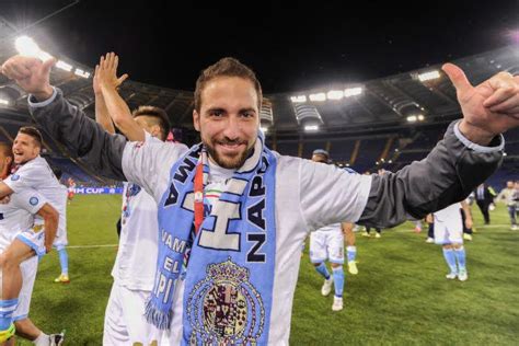 Mercato Barcelone Higuain Bien Plac Sur La Liste Du Bar A