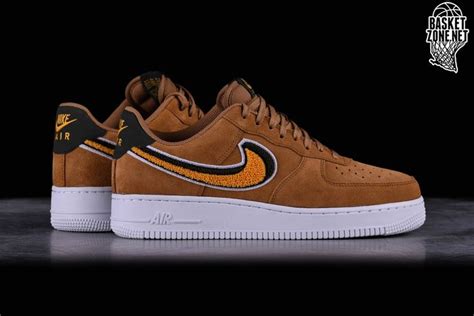 NIKE AIR FORCE 1 07 LV8 MUTED BRONZE Pour 89 00 Basketzone Net