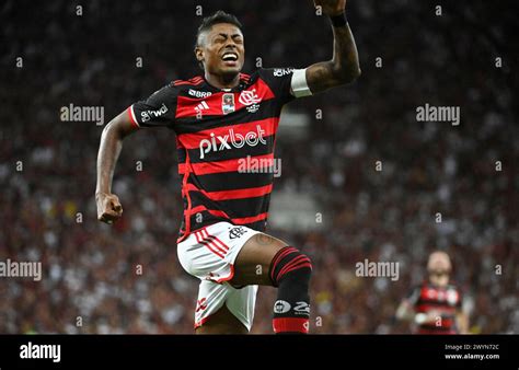 Rio De Janeiro Brazil April Flamengo And Nova Igua U Final