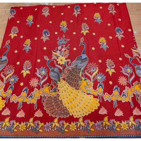 Kain Batik SOLO Motif Burung Merak Warna Dasar Merah Primis Premium