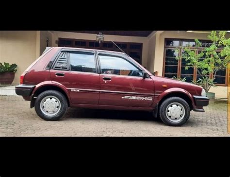 Toyota Starlet 1990 Lacak Harga