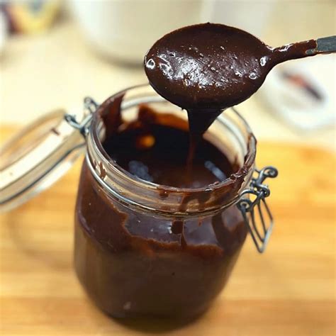 Homemade Vegan Nutella Recipe & Store Bought Alternatives - Veganiac