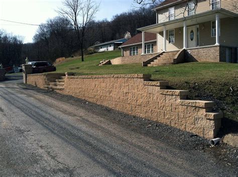 Best Retaining Wall Tips For Driveways And Parking Lots