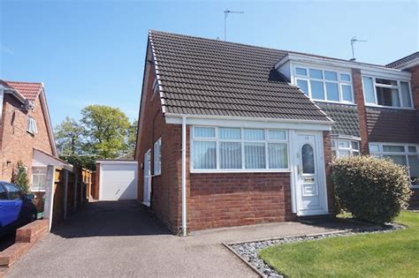 2 Bedroom Semi Detached Bungalow For Sale In Walkers Croft Lichfield