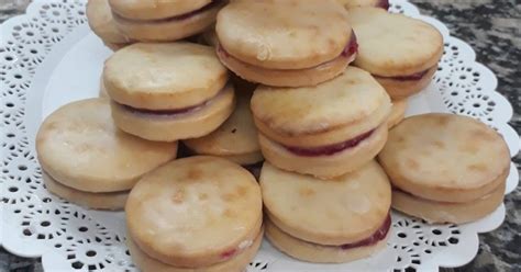 Alfajores De Fruta Cordobeses Receta De Naza Pedraza Cookpad