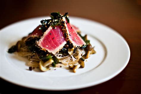 Seared Ahi With Glass Noodles And Seawead Slowdowncookmore