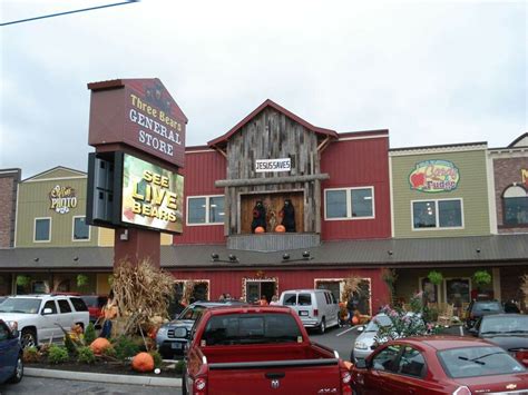 Three Bears General Store Pigeon Forge Tennessee Smoky Mountains