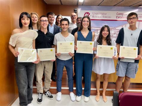 La Urv Premia Els Millors Treballs De Recerca De Batxillerat I Cicles