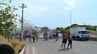 Estv Edi O Moradores Fecham Rodovia Do Sol Durante Protesto Em