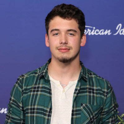 Noah Thompson Bio, Net Worth, Height, Weight, Relationship