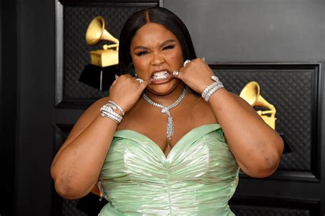 Lizzo – Grammy Awards 2021 • CelebMafia