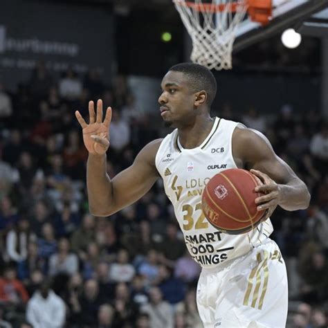 Betclic Elite L Asvel Arrache La Victoire Contre Strasbourg En