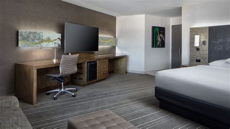 Downtown Dallas Hotel Rooms and Suites | Hyatt Regency Dallas