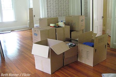 How to Unpack After Moving: Room by Room Unpacking Checklist - MyMovingReviews