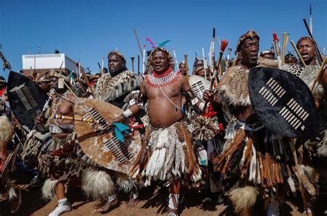 SOUTH AFRICA’S NEW ZULU KING IS CROWNED AMID FAMILY FEUD - Africa ...