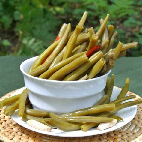 Spicy Pickled Green Beans Recipe | Vegan in the Freezer