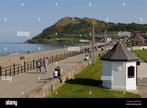 seafront  bray   bray head seaside town south
