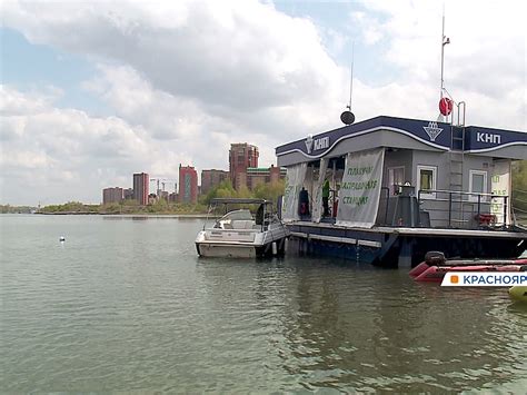 В Красноярске открыли первую в регионе заправочную станцию на воде ...