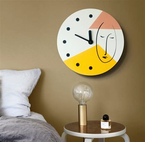 15 Elegant Minimalist Wall Clock Designs That Will Steal Your Gaze