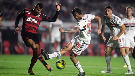 Róger Guedes faz gol decisivo e Corinthians busca empate o