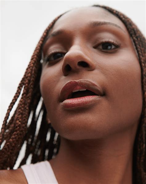 Lip Line – Glossier