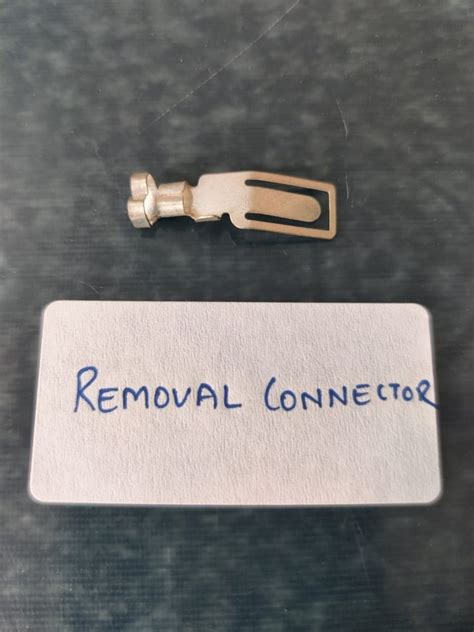 Removal Connector at best price in Kanpur by M/s Radha Raman Engg. Co ...