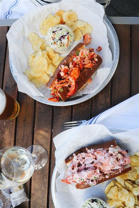 Sams Chowder House Lobster Rolls Are Renowned Half Moon Bay