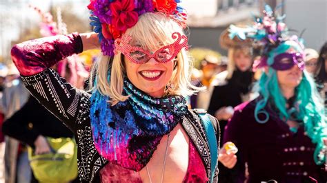 Society Of St Annes Diy Spirit Creates Mardi Gras Best Costumes