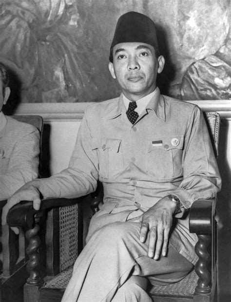 biography  sukarno indonesias  president