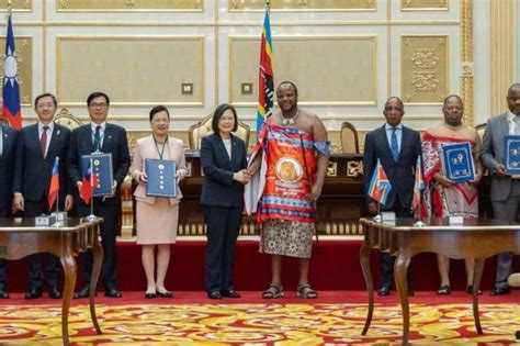 Eswatini La Pr Sidente Ta Wanaise Tsai Ing Wen Rencontre Le Roi