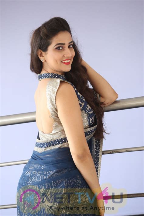 Telugu Anchor Manjusha New Gorgeous Photos Galleries Hd Images