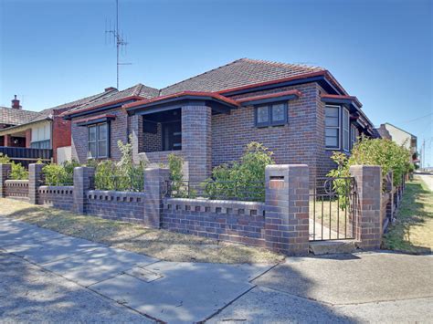 57 Clinton Street Goulburn Nsw 2580 Property Details