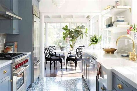 10 Galley Kitchen Lighting Ideas 2022 (Very Helpful)