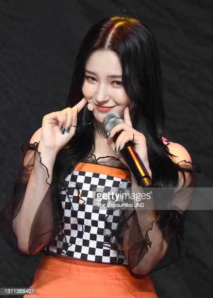 Nancy Momoland Stock Fotos Und Bilder Getty Images