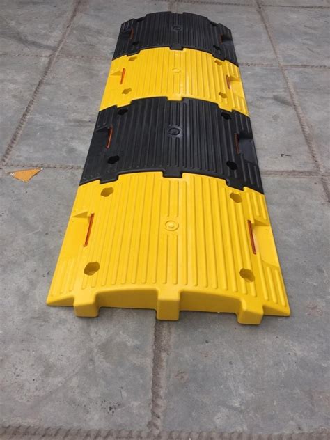 Plastic Pvc Speed Breaker For Road Safety Traffic Control At Rs