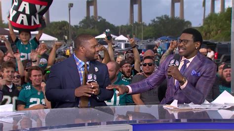 Jaguars Fans Chant Mjd Prior To Tnf