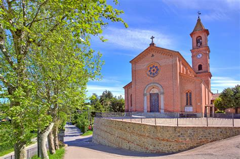 Chiesa Di San Sebastiano Cosa Vedere A Serralunga D Alba Cuneo