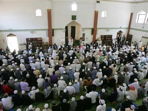 Imams Alg Riens En Renfort Pour Pr Cher En France Coup De