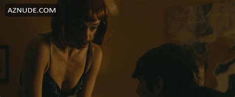 SHANTI LOWRY Nude AZNude