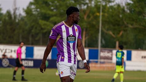 Oficial Sekou Gassama Cedido Al Racing De Santander Pucela Fichajes