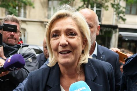 Wahl Beben In Frankreich Rechtsnationale Bei Erster Parlamentswahl