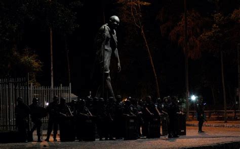 Brasileiros Voltam S Ruas Por Diretas J Ap S Anos