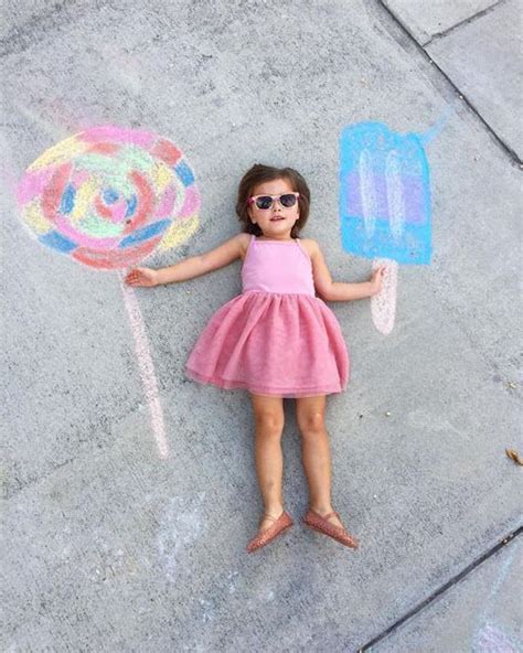 42 Seriously Cool Chalk Art Ideas For Your Sidewalk Homemydesign Chalk Photography Chalk