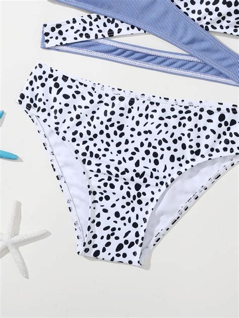 Conjunto De Bikini De Rayas Con Estampado De D Lmata Y Envoltorio Para