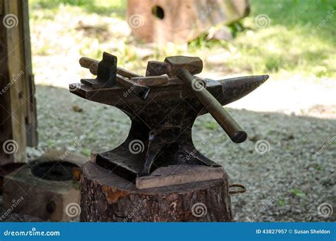 Old Fashioned Iron Anvil And Hammer Stock Photo Image 43827957