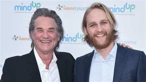 Monarch Legacy Of Monsters Kurt E Wyatt Russell Su Come Hanno