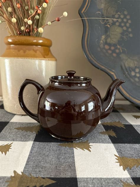 Vintage Brown Betty Teapot Made In England By Sadler 28 Ounce Etsy